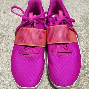 Nike Renew In-Season TR9 Comfort Footbed Womens Pink Training Shoes Size 9.5